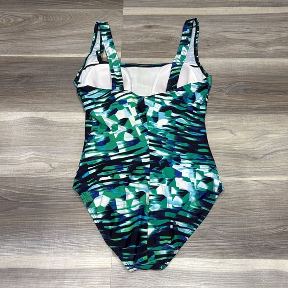 🏴Speedo Chic Multicolor Swimsuit size 10 - Picture 7 of 7